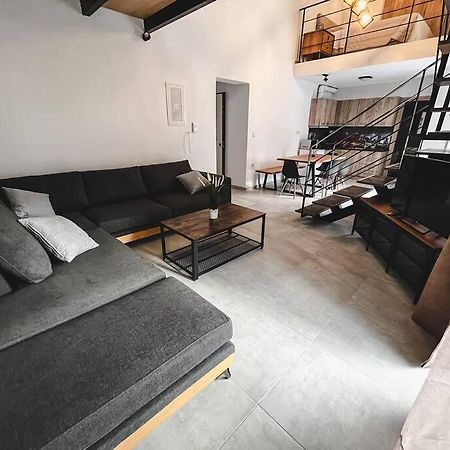 Escala Double Loft 1 & Parking In The City Center Volos Exteriör bild