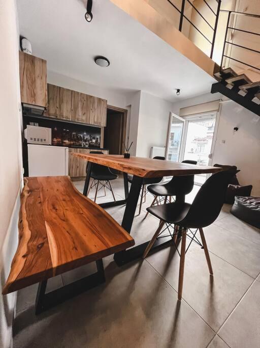 Escala Double Loft 1 & Parking In The City Center Volos Exteriör bild